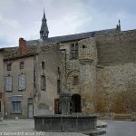 La Fontaine Place du Vieux Marché