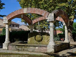 La Fontaine Place de la Fontaine