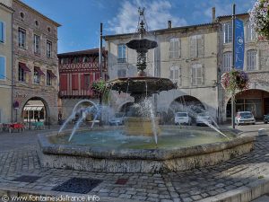 La Fontaine Place Lafayette