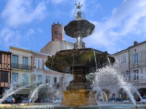 La Fontaine Place Lafayette