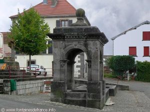 La Fontaine Place de l'Ancienne Mairie