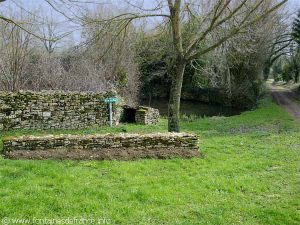 La Fontaine de la Mare de Magné