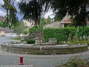 La Fontaine Lavoir Abreuvoir