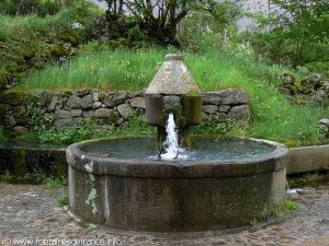 La Fontaine du Village de Bredons