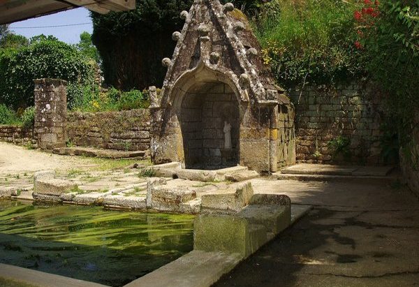 La Fontaine Notre-Dame de la Clarté