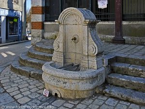 La Fontaine Place du Petit Marché