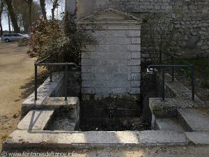 La Fontaine Avenue de Chambord