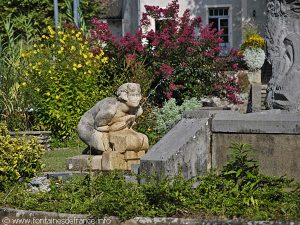 La Fontaine Square Place. Albert
