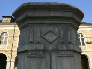 La Fontaine Place F.Saraille