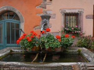 La Fontaine rue des Vignerons