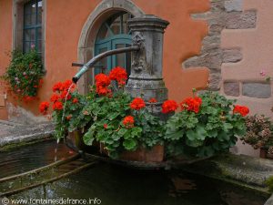 La Fontaine rue des Vignerons