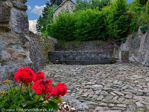 La Fontaine et son Lavoir
