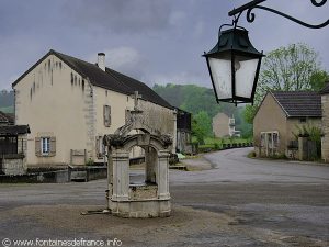 Fontaine Puits du XVIIIème Siècle