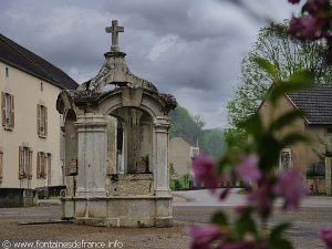 Fontaine Puits du XVIIIème Siècle