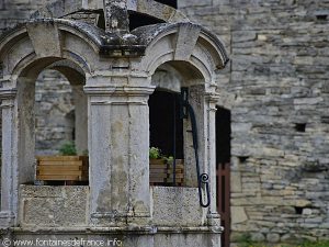 Fontaine Puits du XVIIIème Siècle
