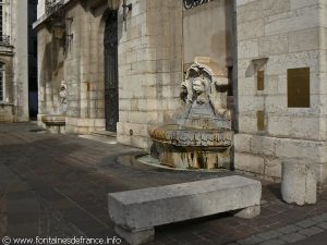 Les Fontaines de l'Hôtel de Ville