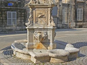 La Fontaine des Quatre Piliers