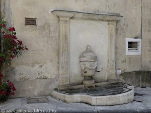 La Fontaine rue des Fontaines