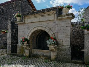 La Fontaine rue de la Fontaine
