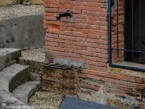 La Fontaine et le Lavoir