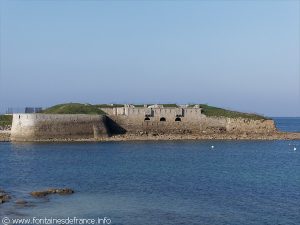 Le Fort vu depuis la Fontaine St-Gildas