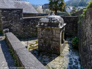 La Fontaine St-Caradec dite des Mariés