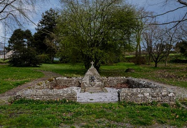La Fontaine de la Bonne Notre-Dame La Fontaine de la Bonne Notre-Dame