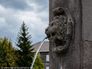 La Fontaine place de la Fontaine
