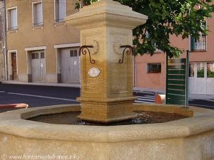 La Fontaine route de Cucugnan