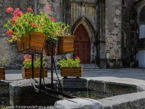 La Fontaine Place de la Mairie
