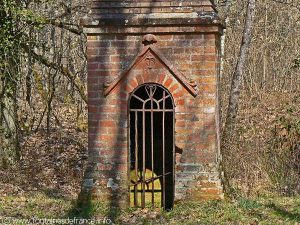 La Fontaine St-Thibault