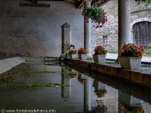 La Fontaine Lavoir rue du Fourneau