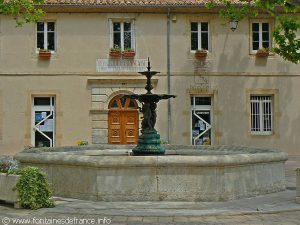 La Fontaine Place de la Mairie