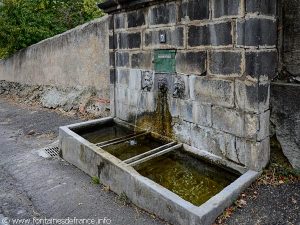 La Fontaine des Trois Têtes