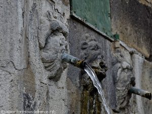 La Fontaine des Trois Têtes