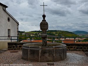 La Fontaine rue de la Mairie