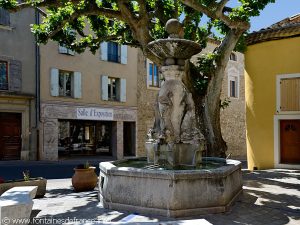La Fontaine Place des Pas Perdus