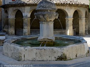 La Fontaine du Dauphin