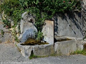 Première Fontaine rue des Granges