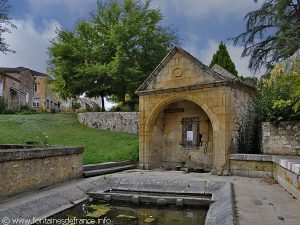 La Fontaine et son Lavoir