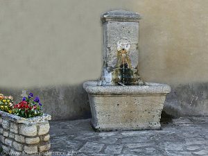 La Fontaine Place A.Reynaud