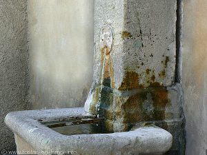 La Fontaine Place A.Reynaud