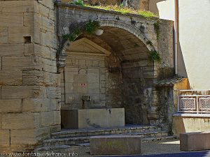 La Fontaine Porte d'Avignon