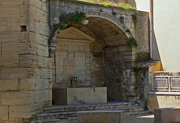 La Fontaine Porte d’Avignon