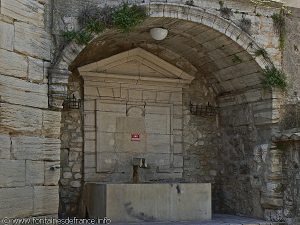 La Fontaine Porte d'Avignon