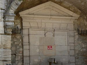 La Fontaine Porte d'AvignonLa Fontaine Porte d'Avignon