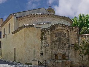 La Fontaine des Dauphins