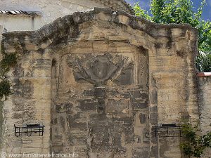 La Fontaine des Dauphins