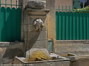 La Fontaine rue C.Chauvet