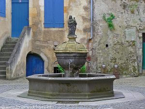 La Fontaine Place de la Fontaine